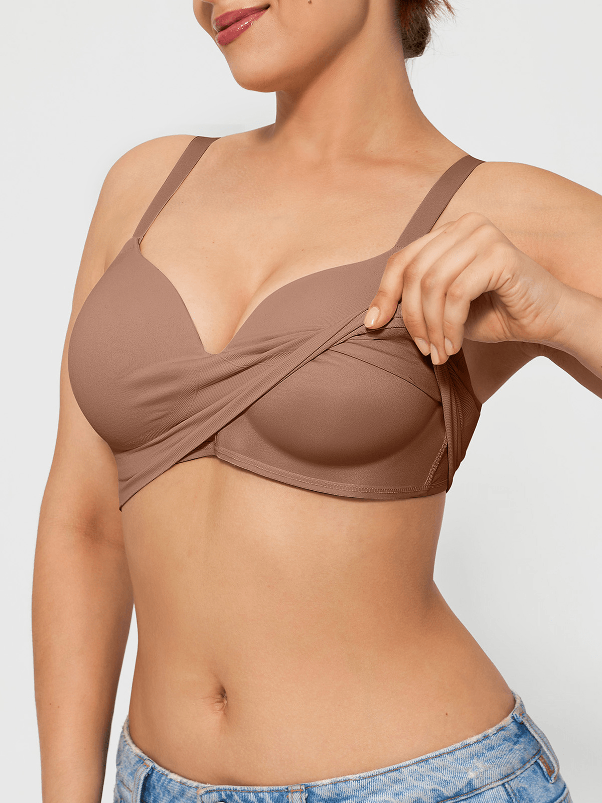 ContourLift™ Seamless Wireless Shaping Push Up Bra