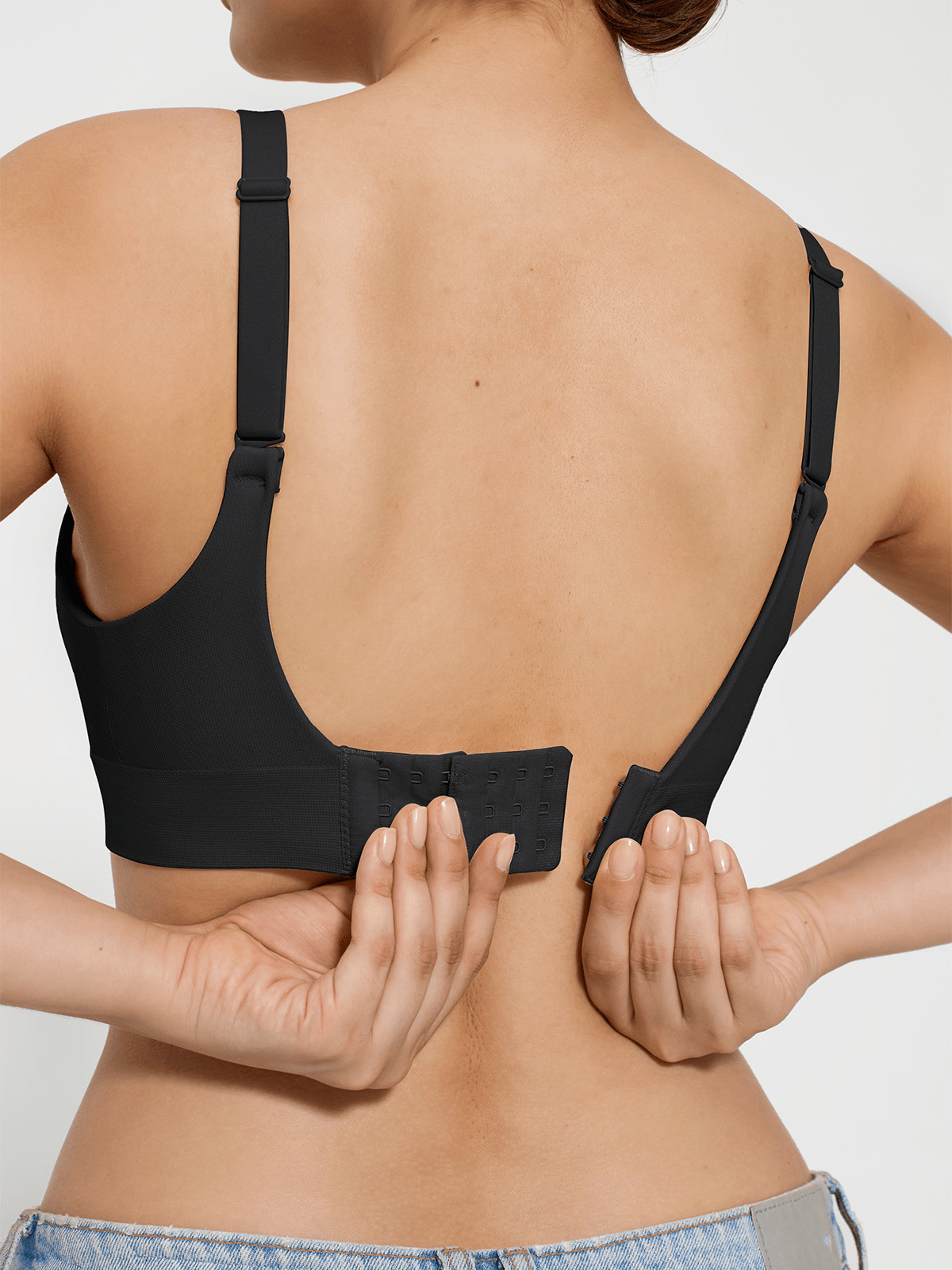 ContourLift™ Seamless Wireless Shaping Push Up Bra