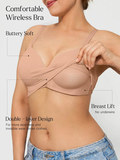 ContourLift™ Seamless Wireless Shaping Push Up Bra